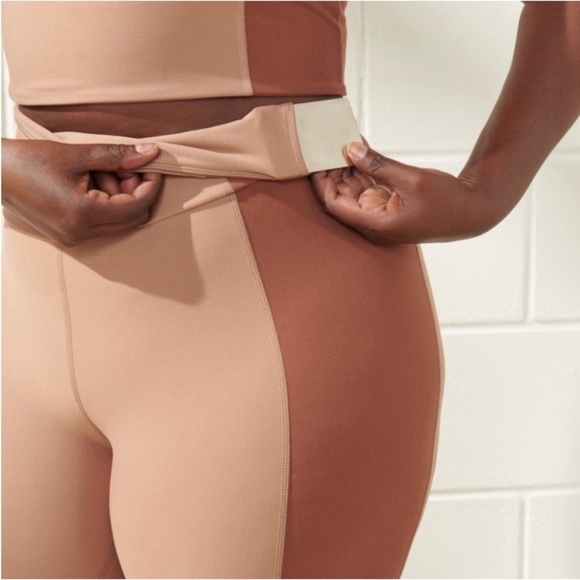 Abercrombie & Fitch YPB SculptLUX Leggings Size XS Short Curve Tan Brown New - Picture 3 of 8